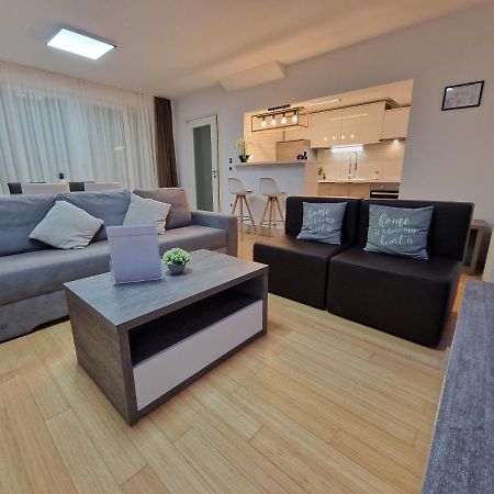 Residence-Apartment-Giuliano-Punta Skala, Петркане Екстериор снимка